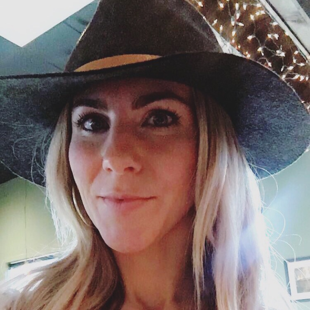 Meet your Posher, Helen